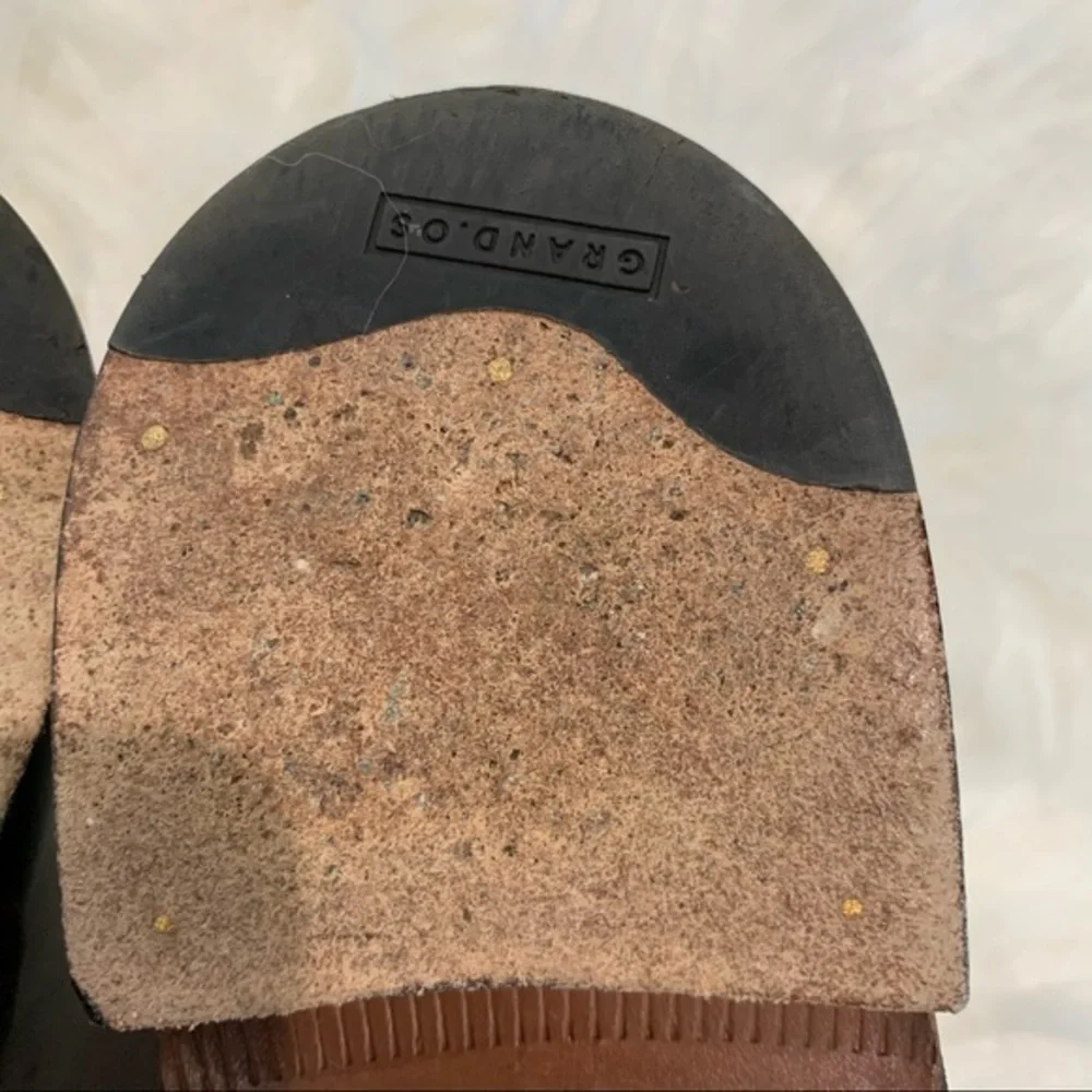 Cole‎ Haan loafers size 10.5 grand.os